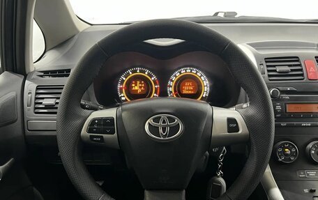 Toyota Auris II, 2011 год, 890 000 рублей, 17 фотография