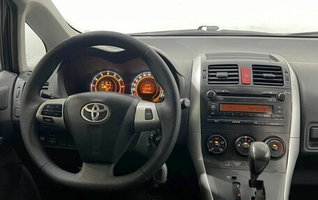 Toyota Auris II, 2011 год, 890 000 рублей, 16 фотография