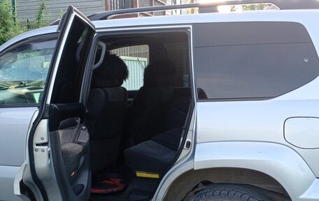 Toyota Land Cruiser Prado 90 рестайлинг, 2002 год, 1 800 000 рублей, 5 фотография