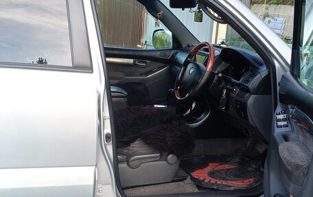 Toyota Land Cruiser Prado 90 рестайлинг, 2002 год, 1 800 000 рублей, 13 фотография