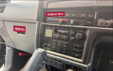 Toyota Hilux Surf III рестайлинг, 1992 год, 1 000 000 рублей, 9 фотография