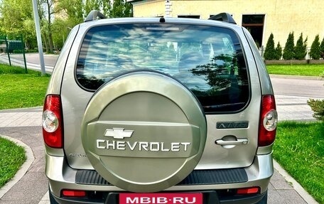 Chevrolet Niva I рестайлинг, 2009 год, 485 000 рублей, 5 фотография