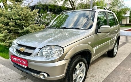 Chevrolet Niva I рестайлинг, 2009 год, 485 000 рублей, 32 фотография