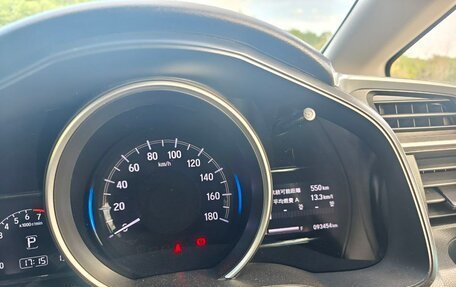 Honda Fit III, 2018 год, 1 110 000 рублей, 8 фотография