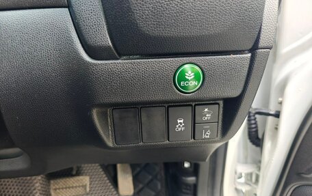 Honda Fit III, 2018 год, 1 110 000 рублей, 10 фотография