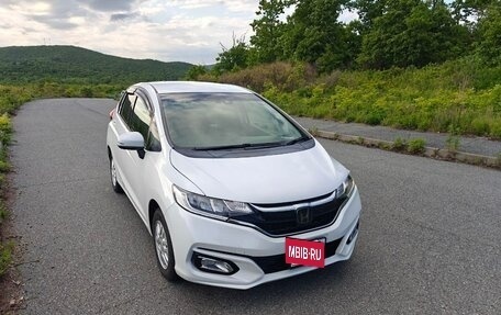 Honda Fit III, 2018 год, 1 110 000 рублей, 4 фотография