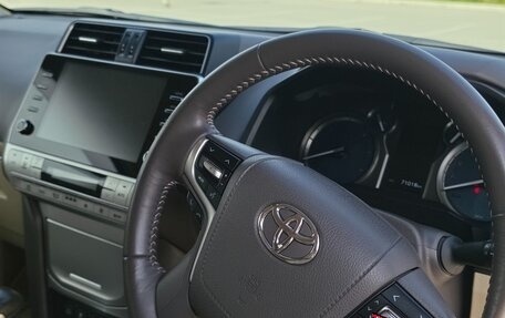 Toyota Land Cruiser Prado 150 рестайлинг 2, 2021 год, 5 650 000 рублей, 13 фотография