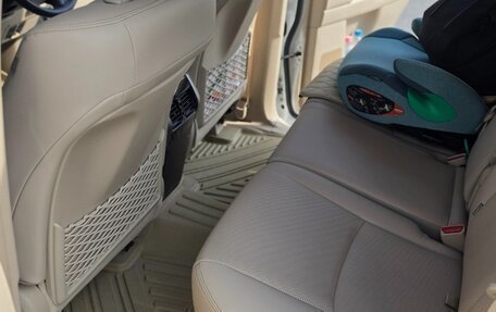 Toyota Land Cruiser Prado 150 рестайлинг 2, 2021 год, 5 650 000 рублей, 18 фотография