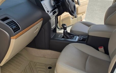 Toyota Land Cruiser Prado 150 рестайлинг 2, 2021 год, 5 650 000 рублей, 21 фотография