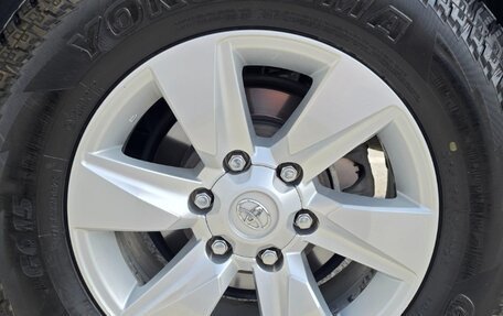 Toyota Land Cruiser Prado 150 рестайлинг 2, 2021 год, 5 650 000 рублей, 20 фотография