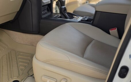 Toyota Land Cruiser Prado 150 рестайлинг 2, 2021 год, 5 650 000 рублей, 30 фотография