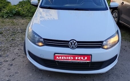 Volkswagen Polo VI (EU Market), 2015 год, 650 000 рублей, 2 фотография