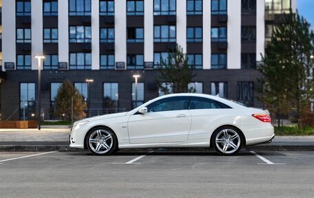 Mercedes-Benz E-Класс, 2010 год, 1 490 000 рублей, 4 фотография