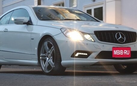 Mercedes-Benz E-Класс, 2010 год, 1 490 000 рублей, 8 фотография