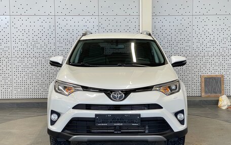 Toyota RAV4, 2018 год, 1 850 000 рублей, 5 фотография