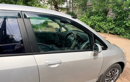 Honda Fit III, 2003 год, 333 000 рублей, 4 фотография
