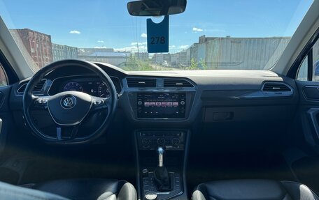 Volkswagen Tiguan II, 2018 год, 2 340 000 рублей, 10 фотография