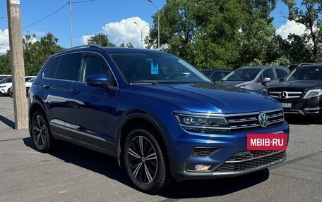 Volkswagen Tiguan II, 2018 год, 2 340 000 рублей, 3 фотография