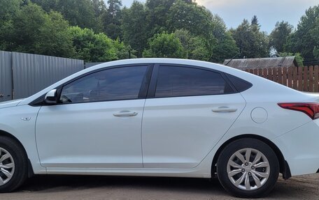Hyundai Solaris II рестайлинг, 2017 год, 970 000 рублей, 4 фотография