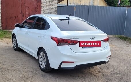 Hyundai Solaris II рестайлинг, 2017 год, 970 000 рублей, 5 фотография