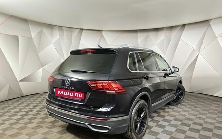Volkswagen Tiguan II, 2022 год, 2 745 000 рублей, 2 фотография