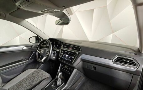 Volkswagen Tiguan II, 2022 год, 2 745 000 рублей, 13 фотография