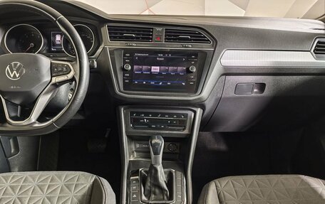 Volkswagen Tiguan II, 2022 год, 2 745 000 рублей, 15 фотография