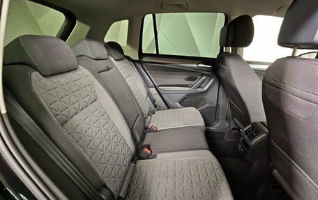 Volkswagen Tiguan II, 2022 год, 2 745 000 рублей, 16 фотография