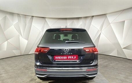 Volkswagen Tiguan II, 2022 год, 2 745 000 рублей, 8 фотография