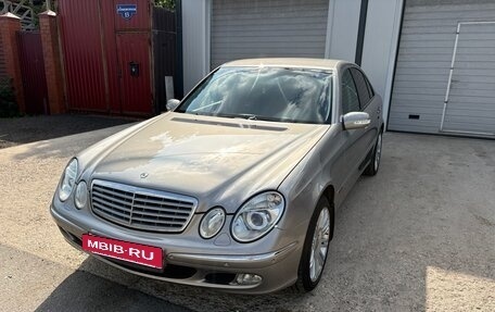 Mercedes-Benz E-Класс, 2003 год, 1 650 000 рублей, 2 фотография