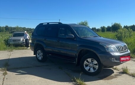 Toyota Land Cruiser Prado 120 рестайлинг, 2008 год, 2 270 000 рублей, 6 фотография