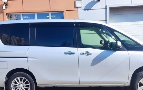 Nissan Serena IV, 2014 год, 1 690 000 рублей, 2 фотография