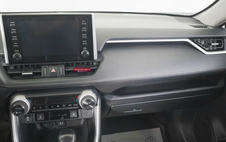 Toyota RAV4, 2019 год, 2 939 000 рублей, 15 фотография
