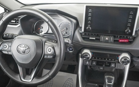 Toyota RAV4, 2019 год, 2 939 000 рублей, 13 фотография