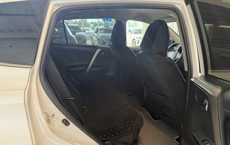 Toyota RAV4, 2018 год, 2 749 900 рублей, 19 фотография