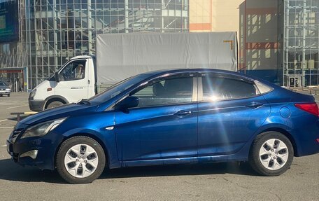 Hyundai Solaris II рестайлинг, 2014 год, 800 000 рублей, 2 фотография