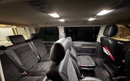 Volkswagen Multivan T6 рестайлинг, 2018 год, 3 580 000 рублей, 6 фотография