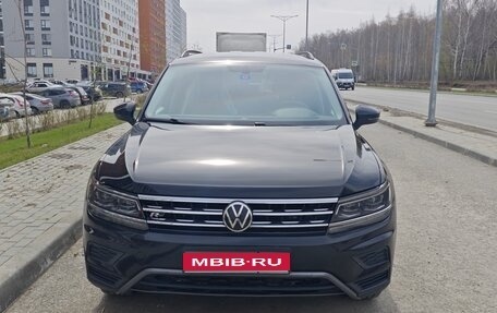 Volkswagen Tiguan II, 2020 год, 2 199 900 рублей, 1 фотография