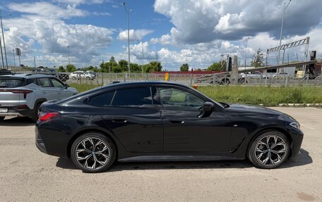 BMW i4, 2022 год, 2 400 000 рублей, 4 фотография
