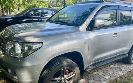 Toyota Land Cruiser 200, 2011 год, 6 700 000 рублей, 3 фотография