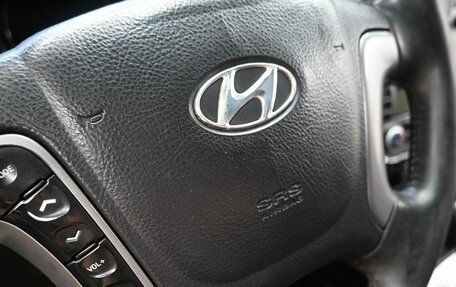 Hyundai Santa Fe III рестайлинг, 2010 год, 1 319 900 рублей, 13 фотография
