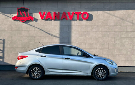 Hyundai Solaris II рестайлинг, 2012 год, 820 000 рублей, 4 фотография