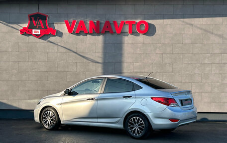 Hyundai Solaris II рестайлинг, 2012 год, 820 000 рублей, 7 фотография