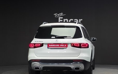 Mercedes-Benz GLB, 2022 год, 3 048 000 рублей, 4 фотография