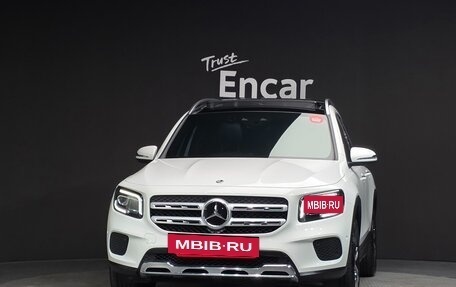 Mercedes-Benz GLB, 2022 год, 3 048 000 рублей, 2 фотография