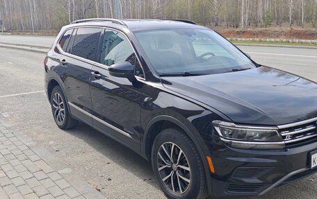 Volkswagen Tiguan II, 2020 год, 2 199 900 рублей, 3 фотография
