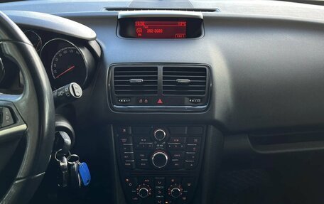 Opel Meriva, 2012 год, 807 000 рублей, 17 фотография