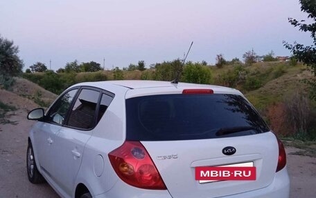 KIA cee'd I рестайлинг, 2009 год, 565 000 рублей, 12 фотография
