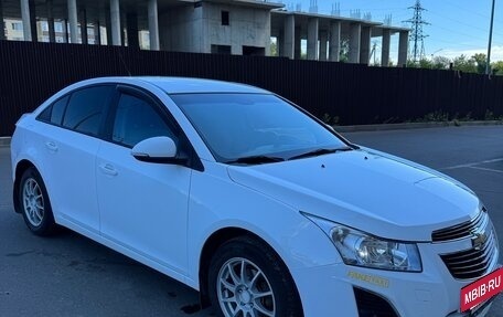 Chevrolet Cruze II, 2014 год, 999 999 рублей, 3 фотография