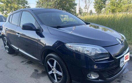 Renault Megane III, 2013 год, 800 000 рублей, 6 фотография